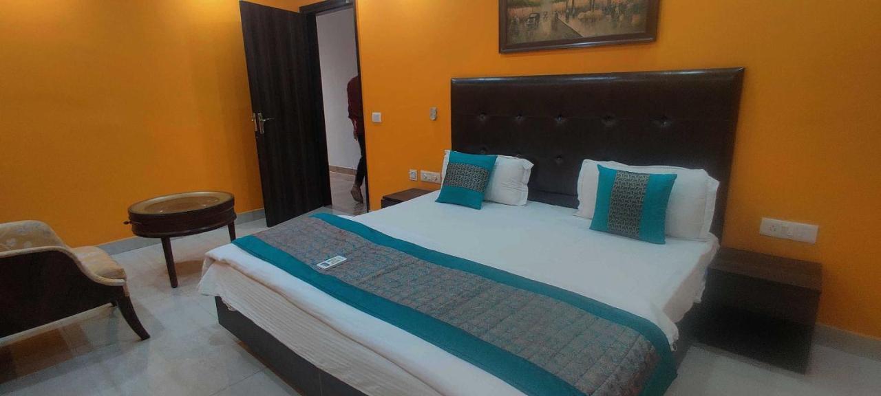 فندق Townhouse Golden King نيودلهي المظهر الخارجي الصورة