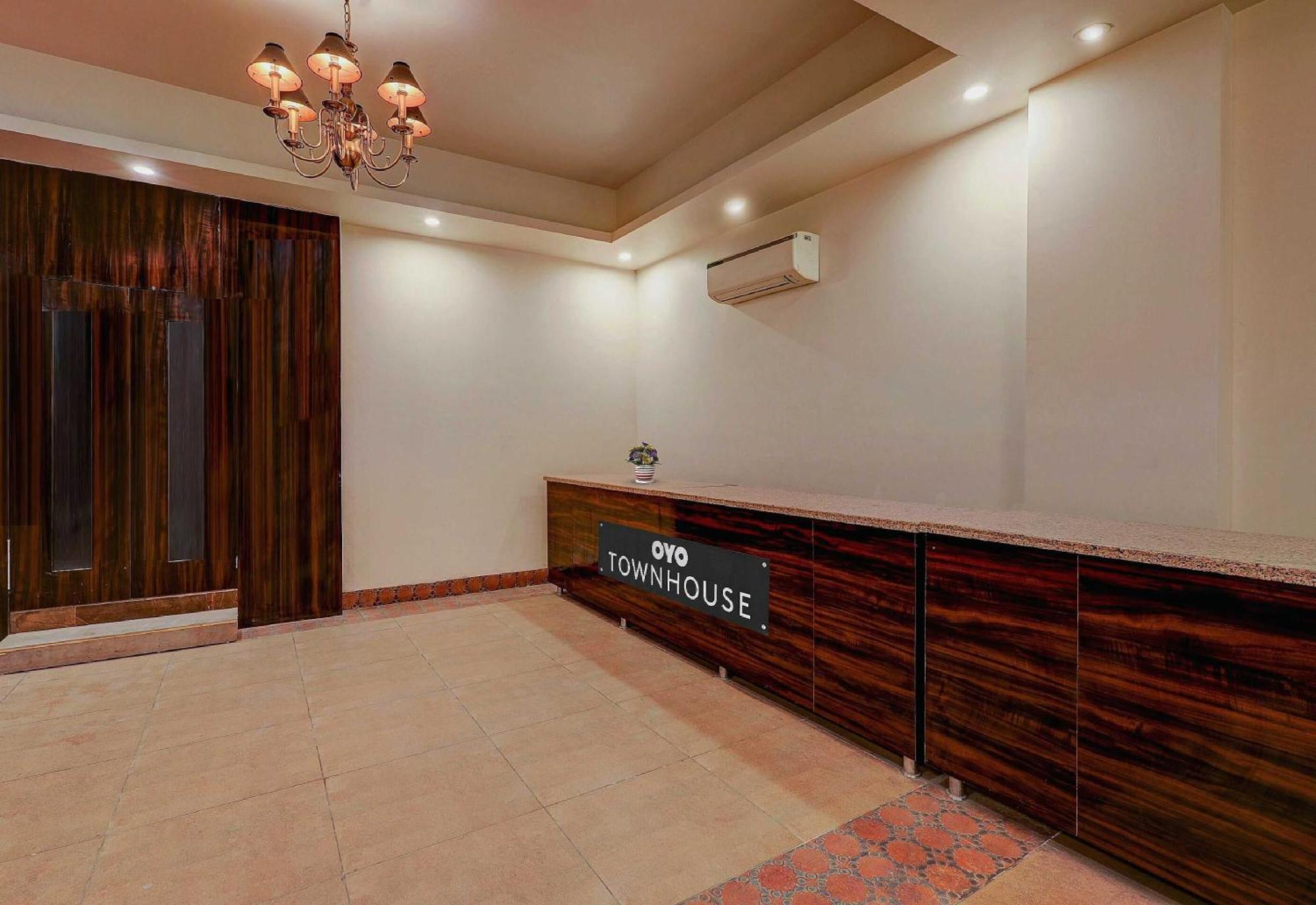فندق Townhouse Golden King نيودلهي المظهر الخارجي الصورة