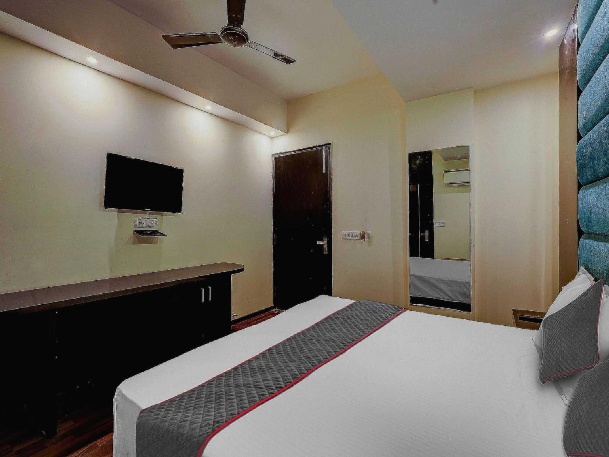 فندق Townhouse Golden King نيودلهي المظهر الخارجي الصورة