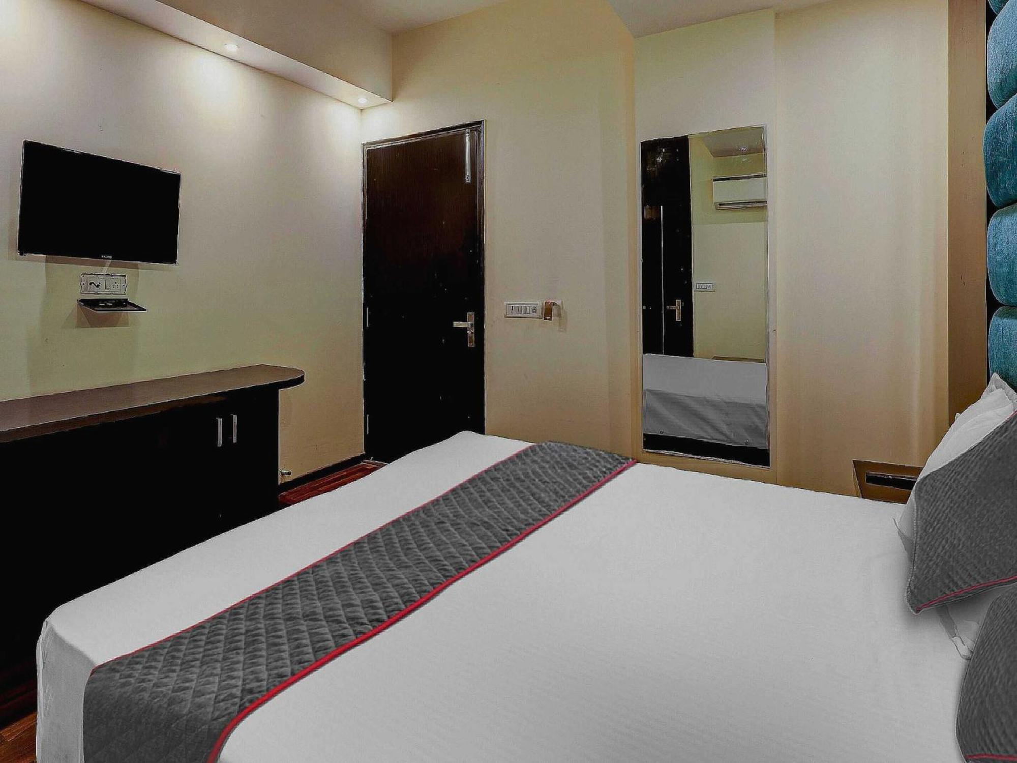 فندق Townhouse Golden King نيودلهي المظهر الخارجي الصورة