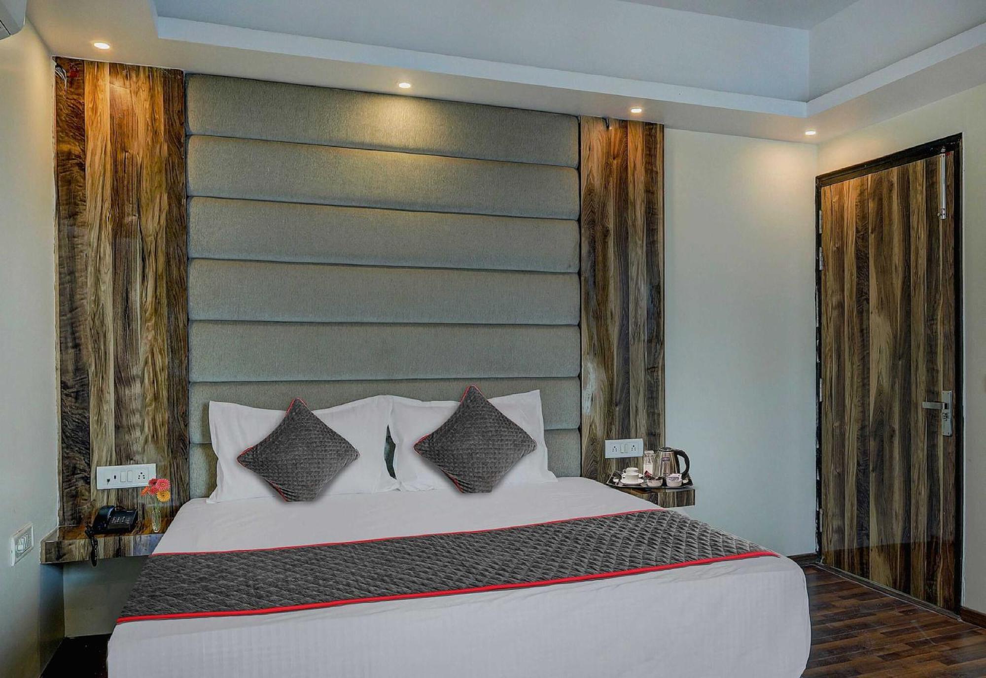 فندق Townhouse Golden King نيودلهي المظهر الخارجي الصورة
